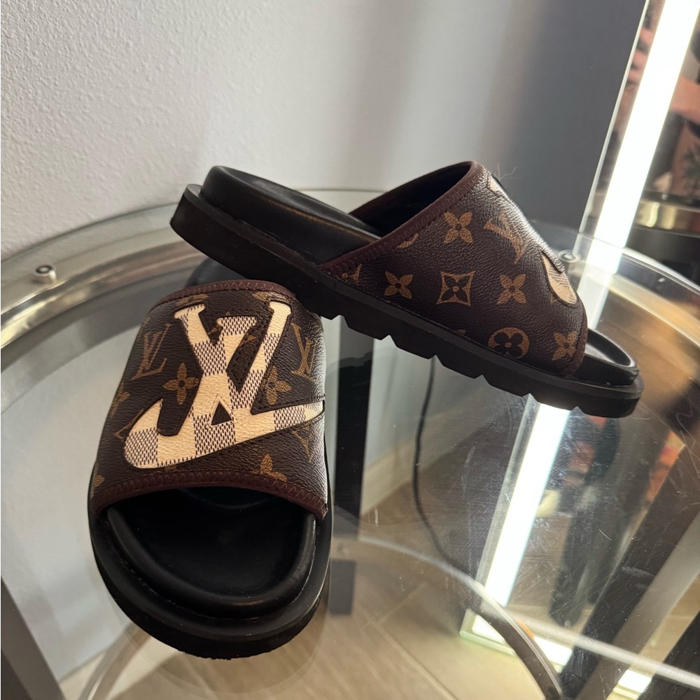 LV/Nike Air Collab Slides